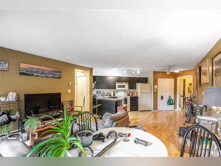 103-2560 Wark Street, Victoria, BC, V8T 4G8 - 6