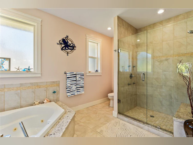 2032 Troon Court, Langford, BC, V9B 6R6 - 23