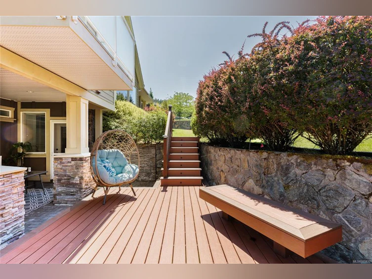 2032 Troon Court, Langford, BC, V9B 6R6 - 25