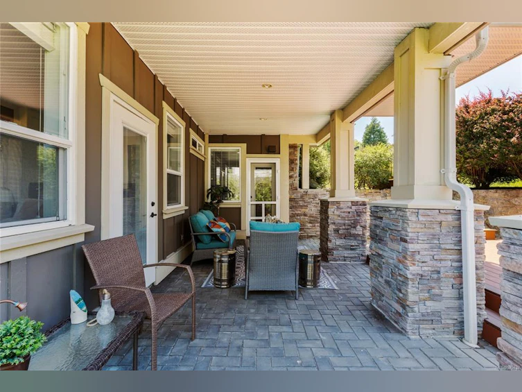 2032 Troon Court, Langford, BC, V9B 6R6 - 33
