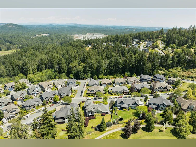 2032 Troon Court, Langford, BC, V9B 6R6 - 59