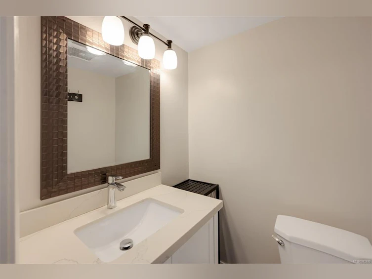1005-647 Michigan Street, Victoria, BC, V8V 1S9 - 32