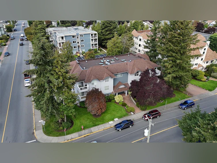 101-9858 Fifth Street, Sidney, BC, V8L 2X3 - 5