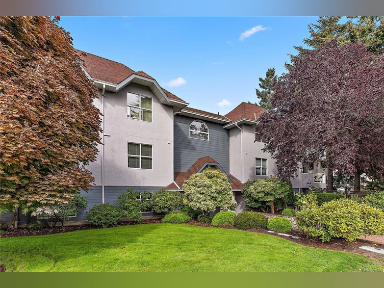 101-9858 Fifth Street, Sidney, BC, V8L 2X3 - 16