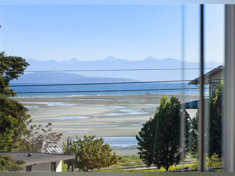 309-220 W Island Highway, Parksville, BC, V9P 2P3 - 2