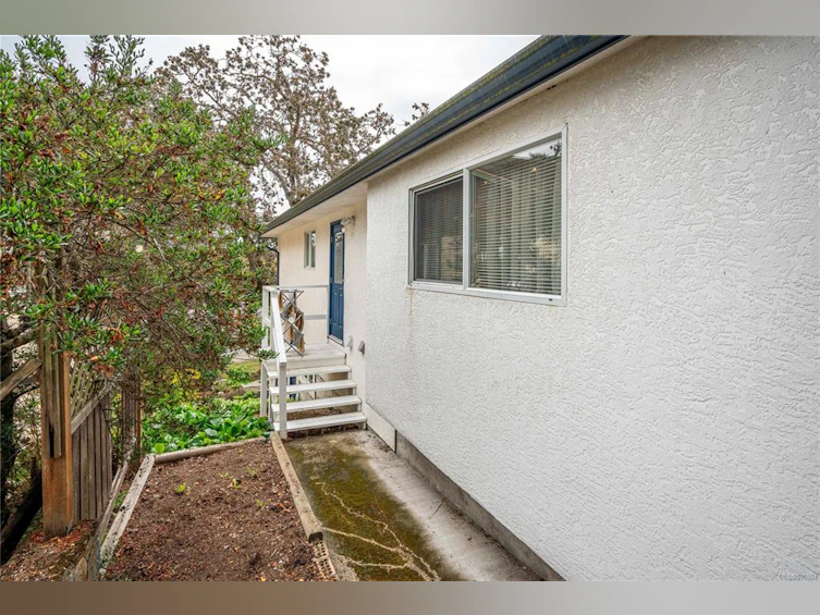 1370 Slater Street, Victoria, BC, V8X 2P9 - 33