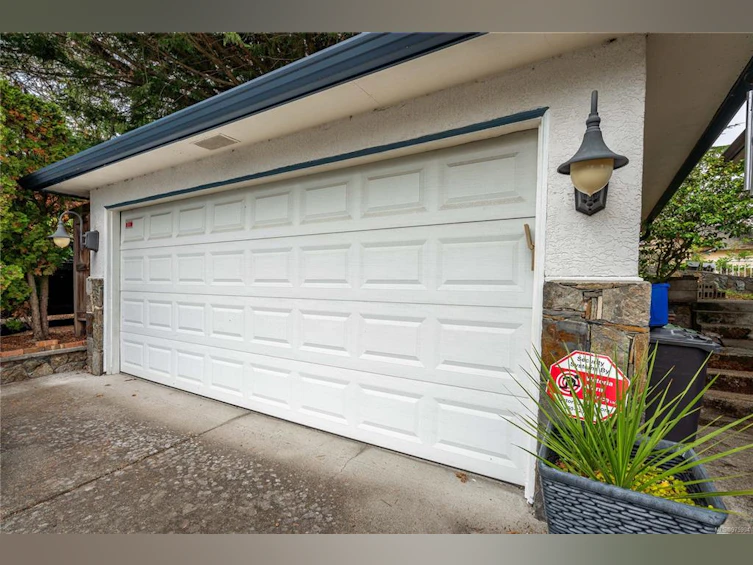 1370 Slater Street, Victoria, BC, V8X 2P9 - 36