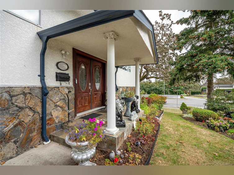 1370 Slater Street, Victoria, BC, V8X 2P9 - 39
