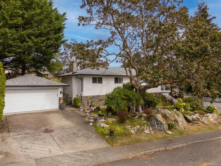 1370 Slater Street, Victoria, BC, V8X 2P9 - 45