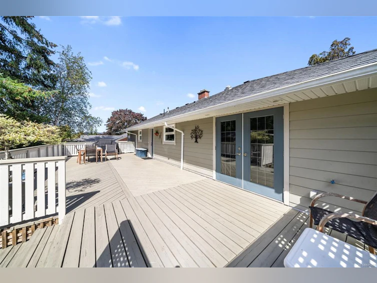 268 Glenairlie Drive, View Royal, BC, V9B 1K3 - 11