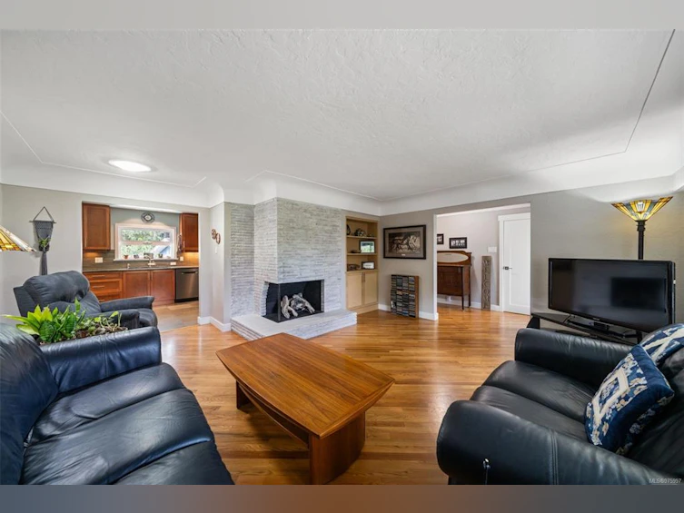 268 Glenairlie Drive, View Royal, BC, V9B 1K3 - 16