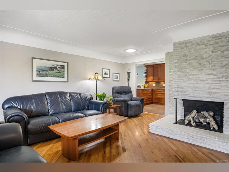 268 Glenairlie Drive, View Royal, BC, V9B 1K3 - 18