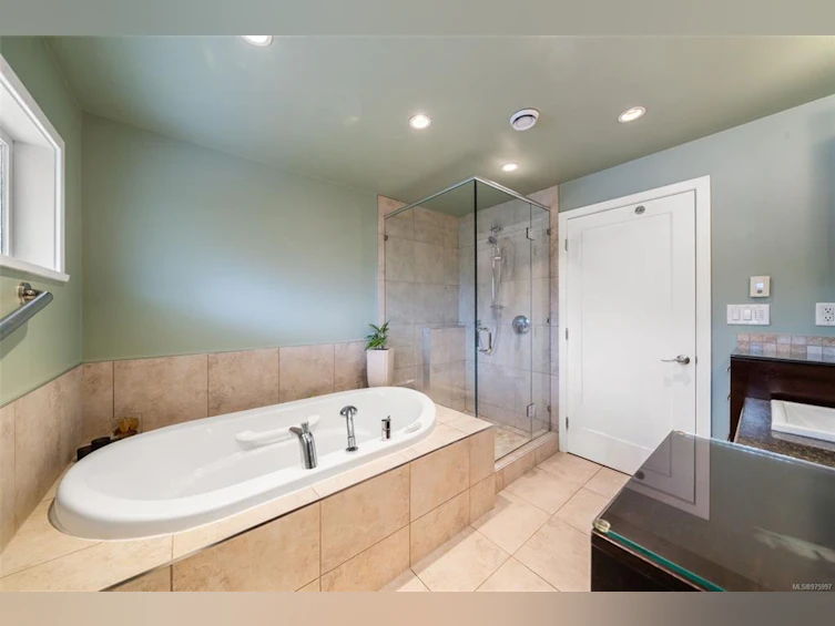 268 Glenairlie Drive, View Royal, BC, V9B 1K3 - 21