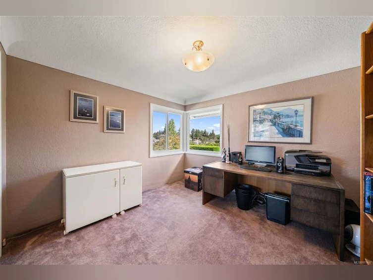 268 Glenairlie Drive, View Royal, BC, V9B 1K3 - 25