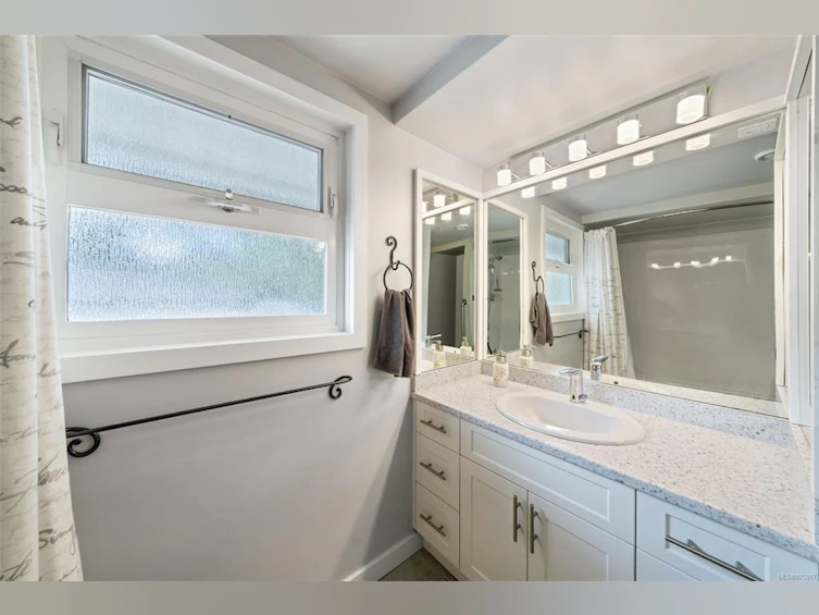 268 Glenairlie Drive, View Royal, BC, V9B 1K3 - 26