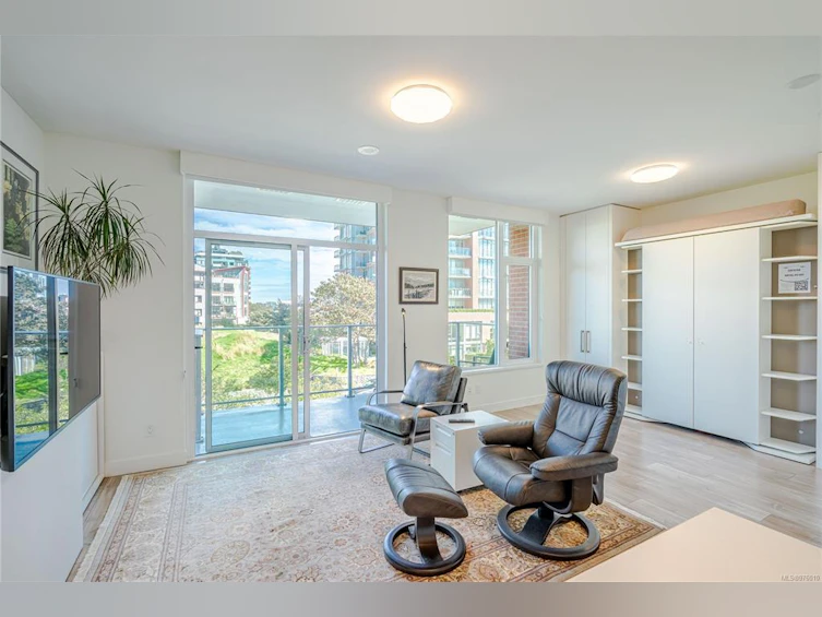 306-60 Saghalie Road, Victoria, BC, V9A 0H1 - 4