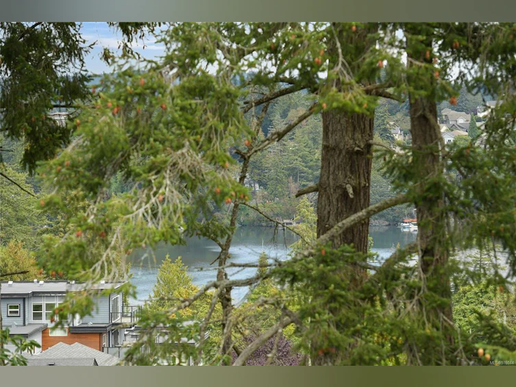 311-290 Wilfert Road, View Royal, BC, V9C 0H6 - 2