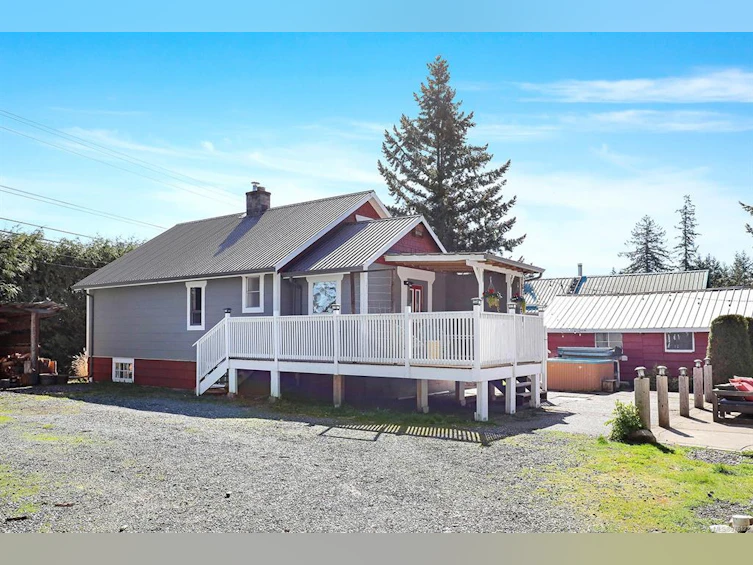5277 Washer Road, Union Bay, BC, V0R 3B0