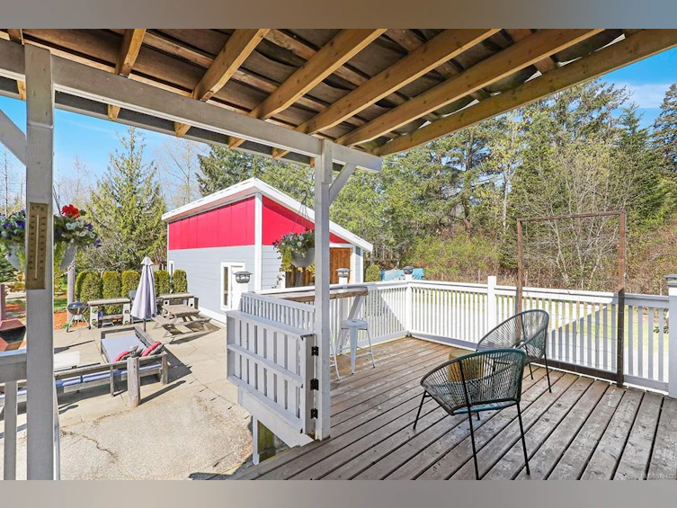 5277 Washer Road, Union Bay, BC, V0R 3B0 - 30