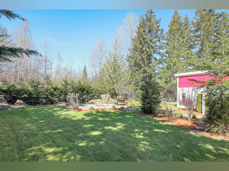 5277 Washer Road, Union Bay, BC, V0R 3B0 - 40