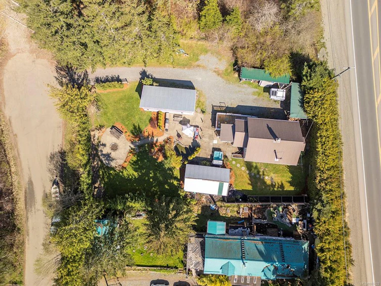 5277 Washer Road, Union Bay, BC, V0R 3B0 - 45