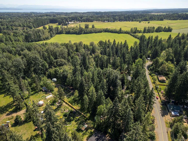 4345 Macaulay Road, Black Creek, BC, V9J 1E2 - 21