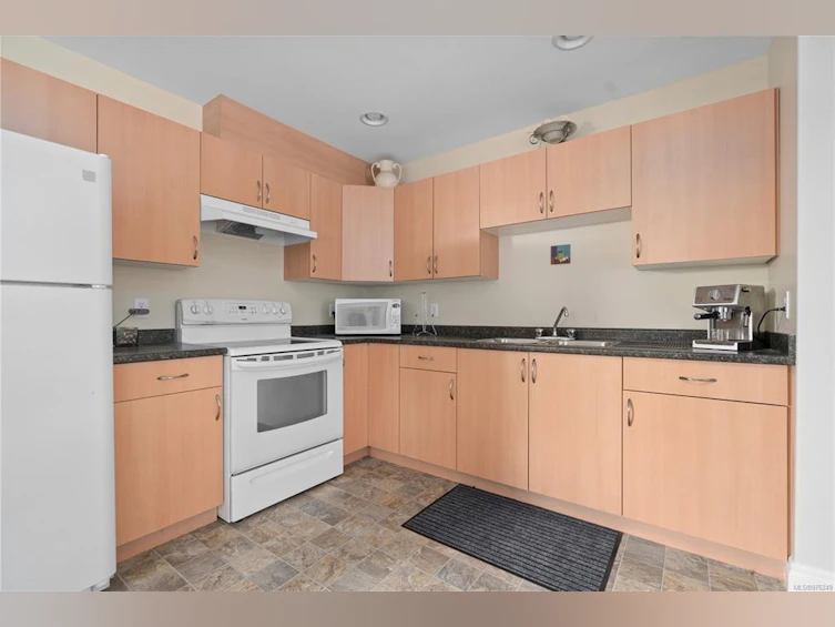 2662 Ruby Court, Langford, BC, V9B 0A9 - 34