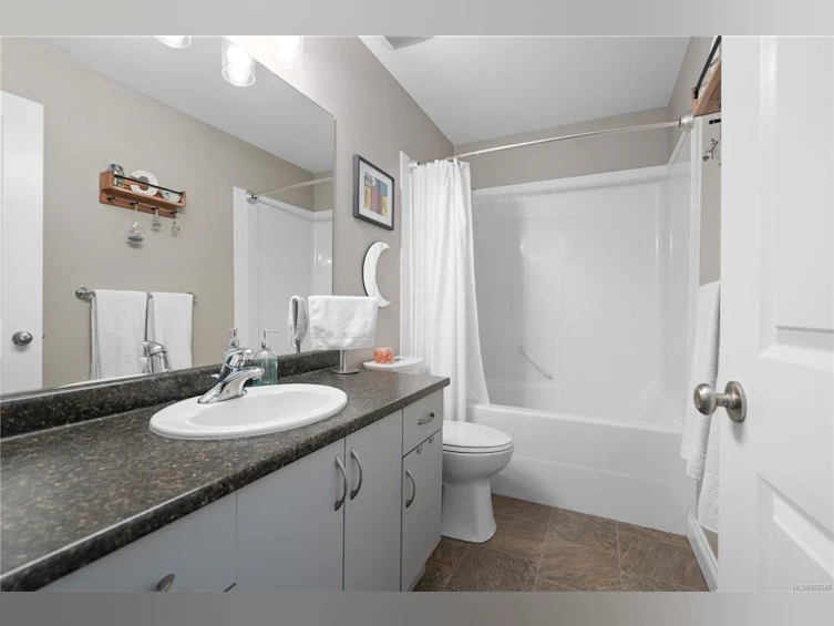2662 Ruby Court, Langford, BC, V9B 0A9 - 39