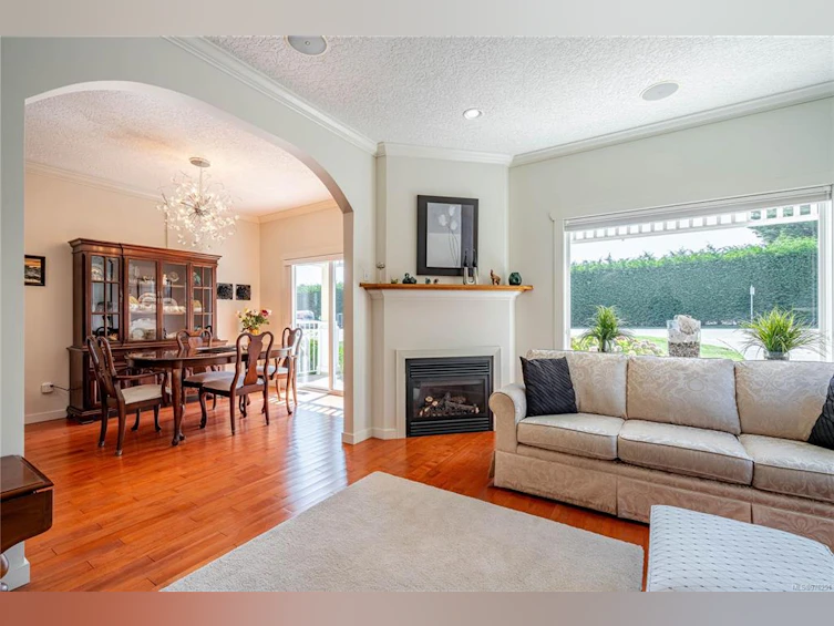 2344 Weiler Avenue, Sidney, BC, V8L 1S1 - 6