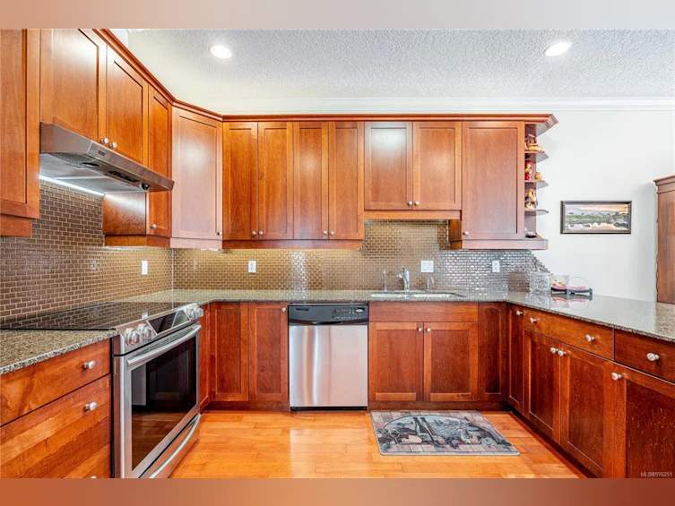 2344 Weiler Avenue, Sidney, BC, V8L 1S1 - 16