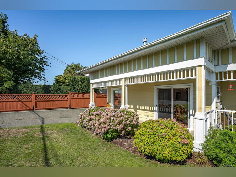 2344 Weiler Avenue, Sidney, BC, V8L 1S1 - 32