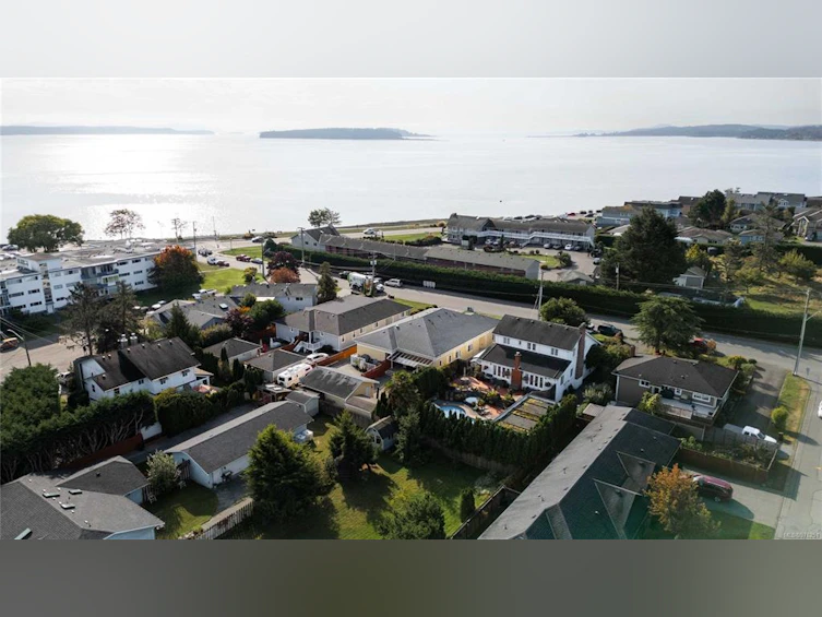 2344 Weiler Avenue, Sidney, BC, V8L 1S1 - 77