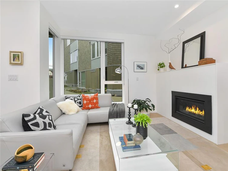 119-1720 Fairfield Road, Victoria, BC, V8S 1G3 - 5