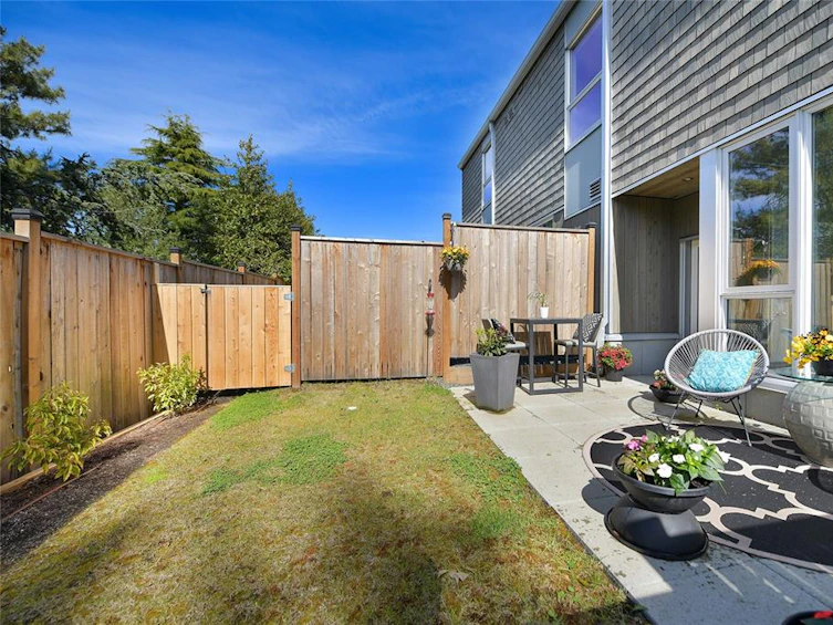 119-1720 Fairfield Road, Victoria, BC, V8S 1G3 - 21