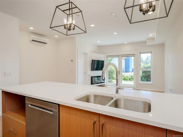 103-745 Travino Lane, Saanich, BC, V8Z 0E5 - 12