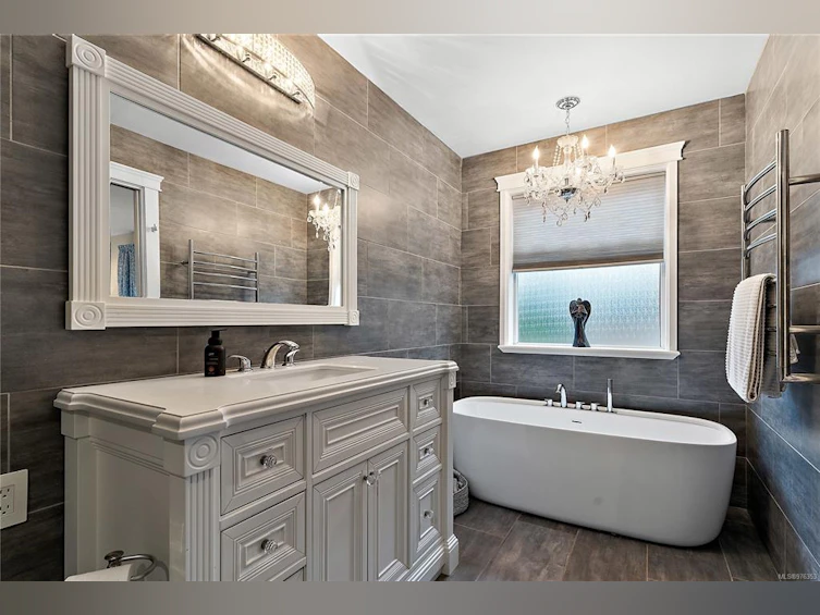2543 Beaufort Road, Sidney, BC, V8L 2K2 - 27