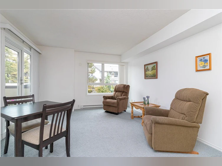230-2245 James White Boulevard, Sidney, BC, V8L 1Z5 - 4