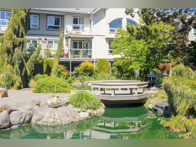 230-2245 James White Boulevard, Sidney, BC, V8L 1Z5 - 23