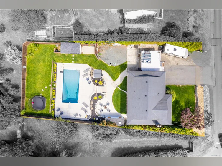 6723 Philip Road, Nanaimo, BC, V0R 2H0 - 2