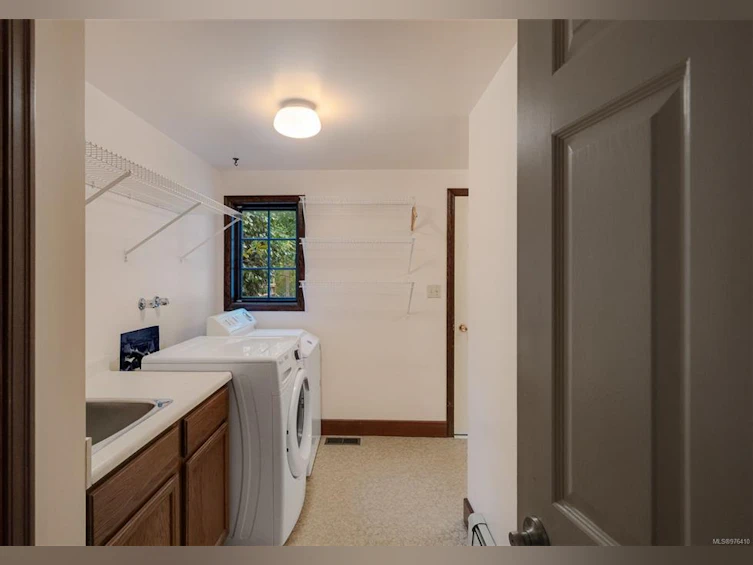 5161 Old West Saanich Road, Saanich, BC, V9E 2B1 - 24