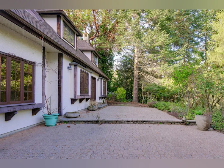 5161 Old West Saanich Road, Saanich, BC, V9E 2B1 - 44