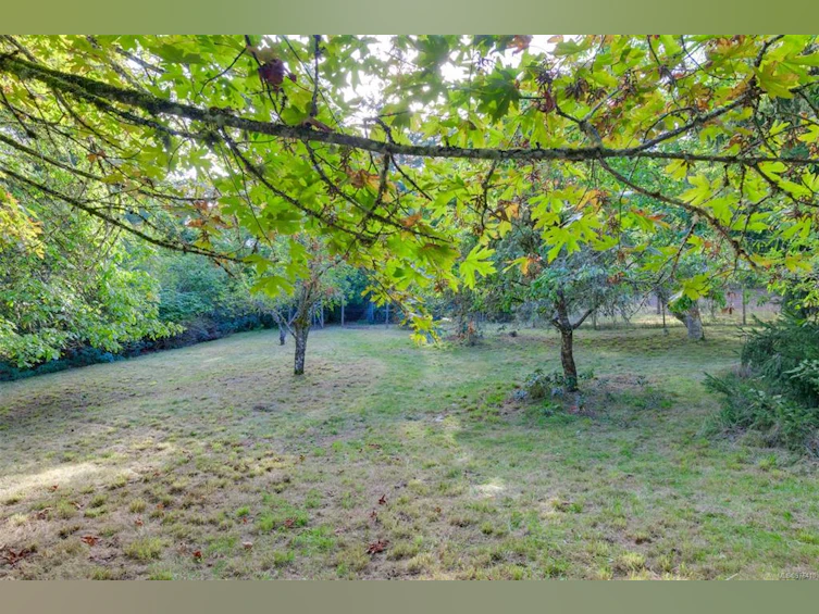 5161 Old West Saanich Road, Saanich, BC, V9E 2B1 - 53