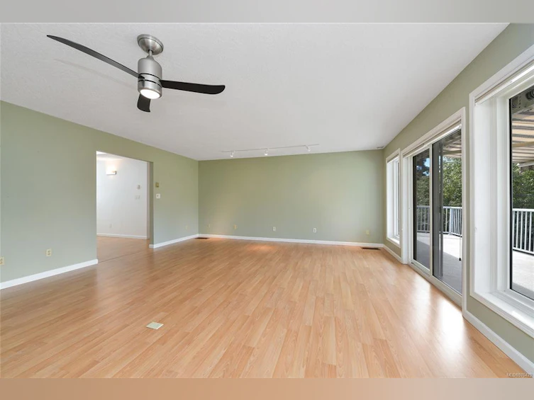 1109 Laburnum Road, Saanich, BC, V8Z 2N1 - 5
