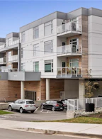 211 5120 Cordova Bay Road