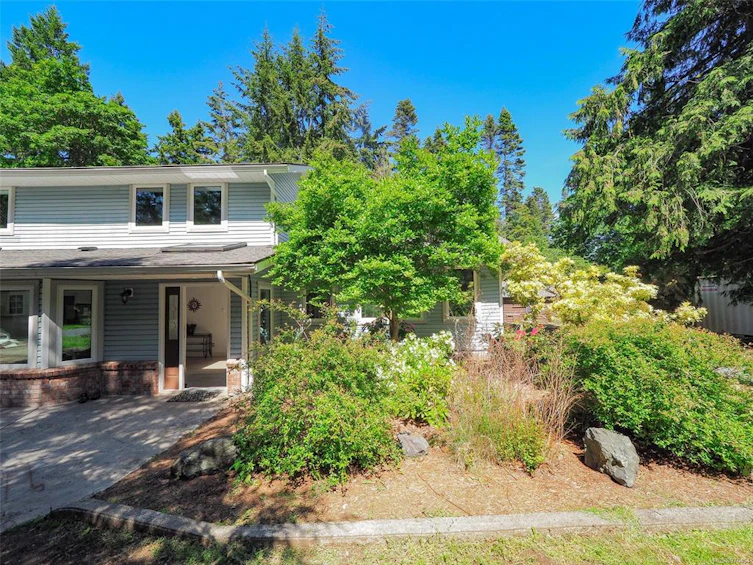 4621 Berbers Drive, Bowser/Deep Bay, BC, V0R 1G0 - 5
