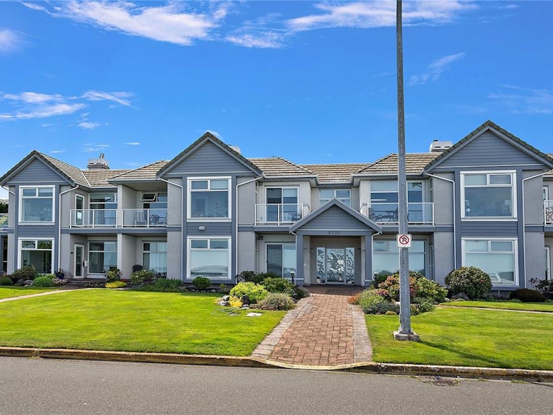 103 - 9730 Eastview Drive, Sidney BC V8L 3E4