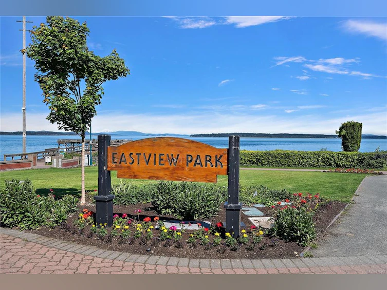 103-9730 Eastview Drive, Sidney, BC, V8L 3E4 - 2