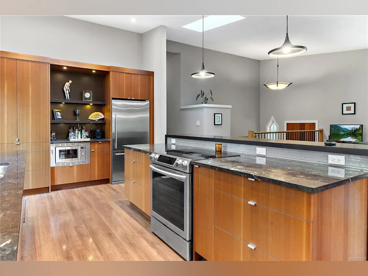 11108 Baxendale Road, North Saanich, BC, V8L 5M4 - 3
