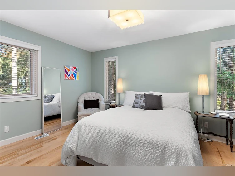 11108 Baxendale Road, North Saanich, BC, V8L 5M4 - 11