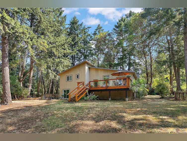 11108 Baxendale Road, North Saanich, BC, V8L 5M4 - 20